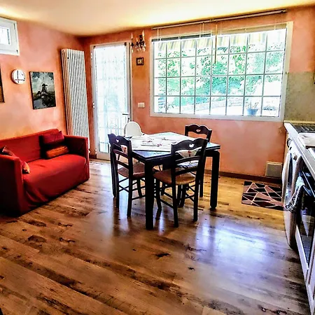 La Paloma Apartman *